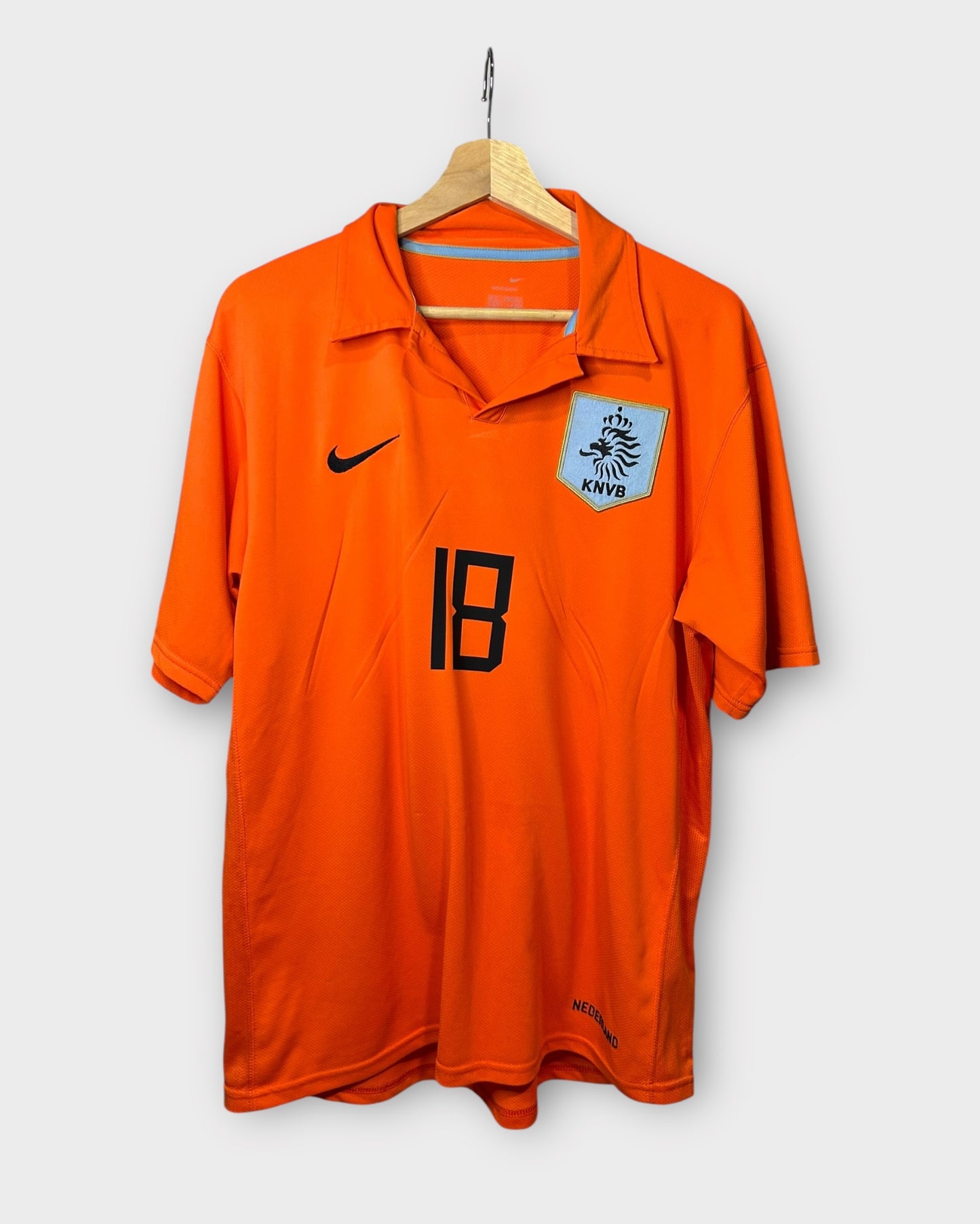 Netherlands 2006 Home - Van Bommel 18 (L)