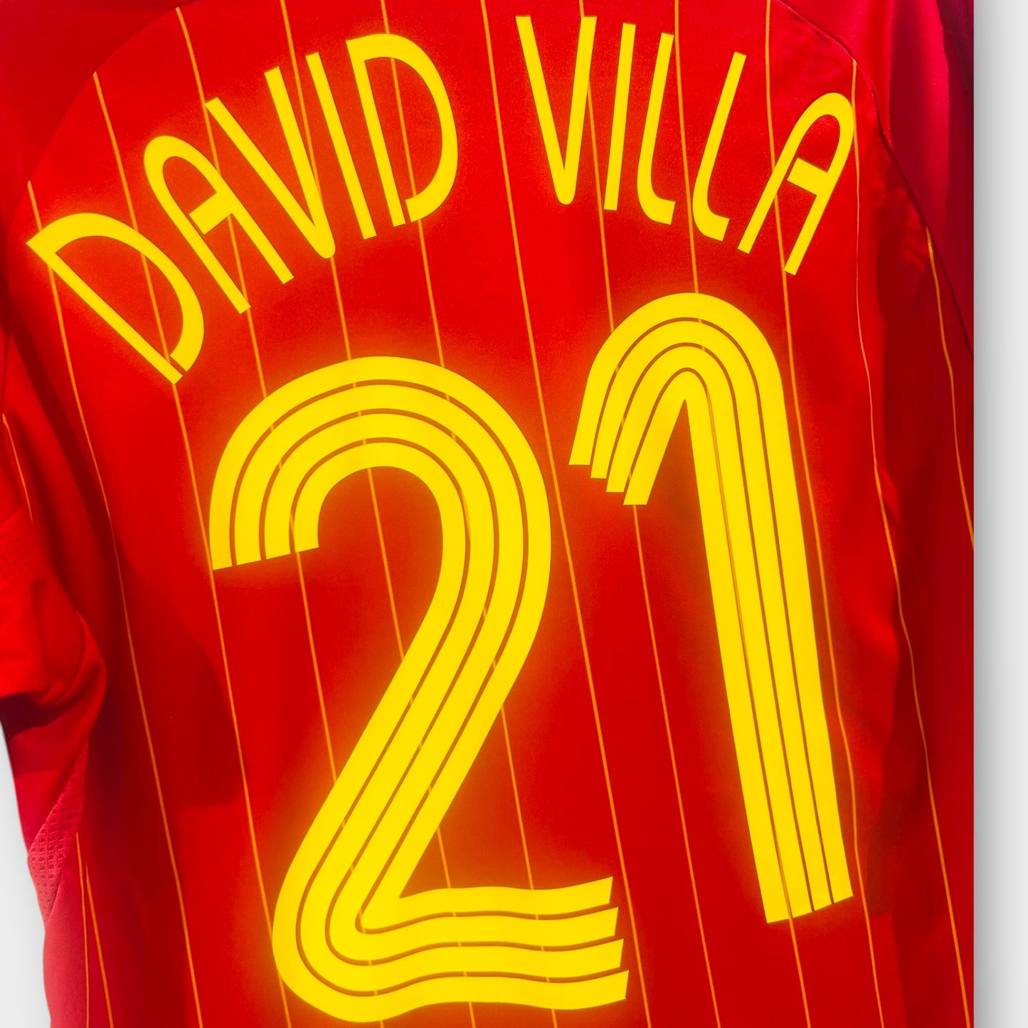 Spain 2006 Home - David Villa 21 (Small)