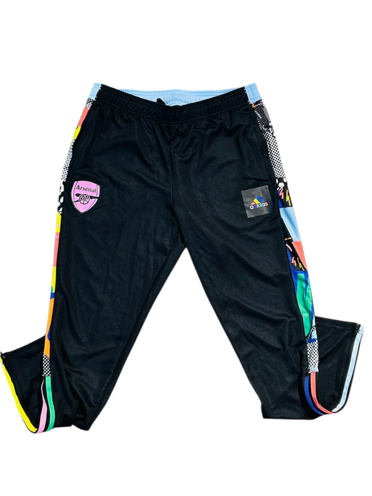 Arsenal 'Love Unites Pride' 2022/23 Adidas Tracksuit (Large)