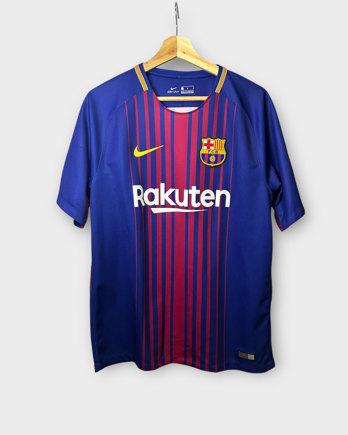 FC Barcelona 2017/18 Home - Iniesta 8 (Large)