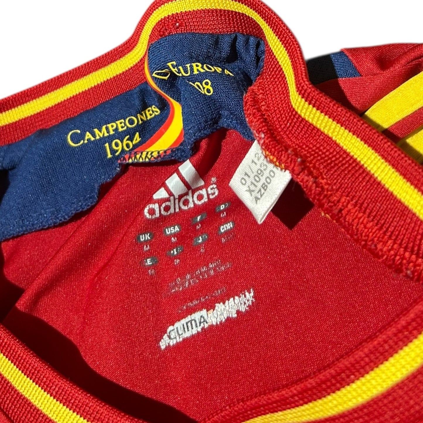 Spain 2012 Home - Xavi 8 (Medium)