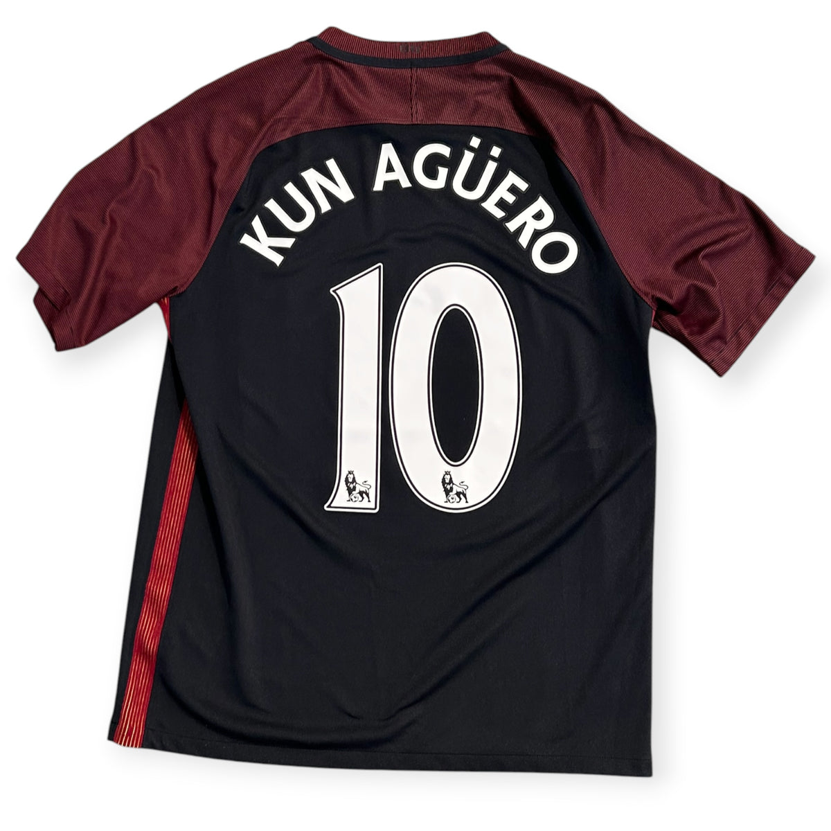 Manchester City 2016/17 Away - Kun Aguero 10 (Large) - KITLAUNCH