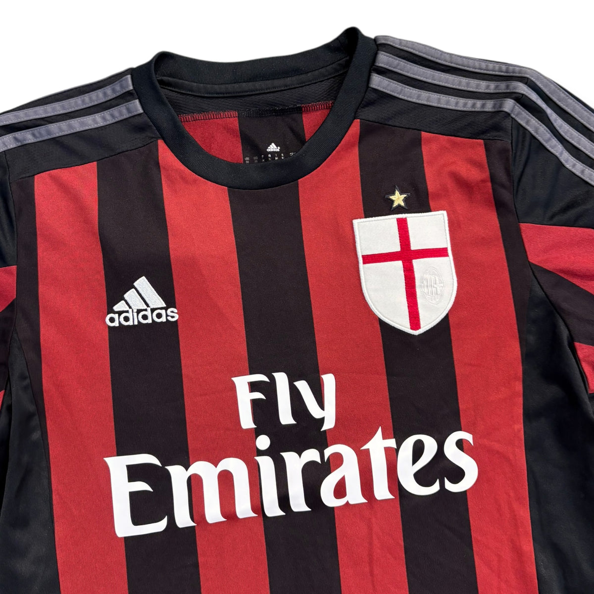AC Milan 2015/16 Home - Kaka 22 (Medium) - KITLAUNCH