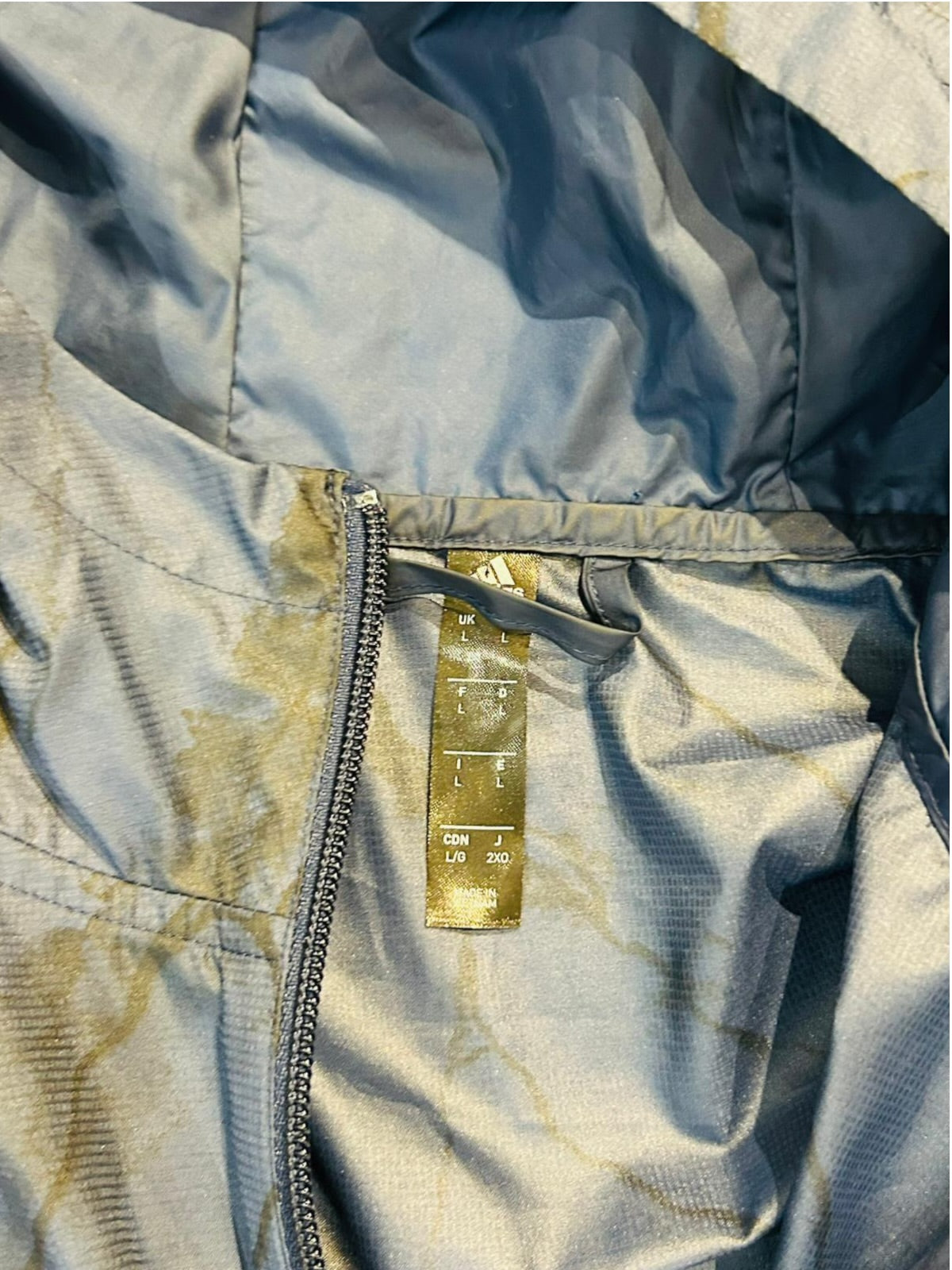 Arsenal 2020/21 Adidas Marble Rain Jacket (Large)