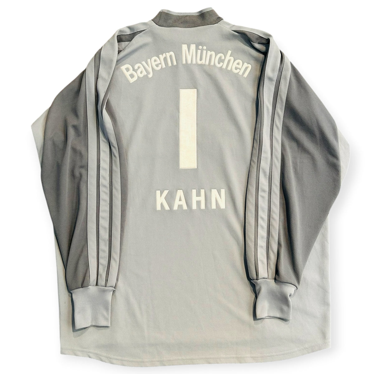 Bayern Munich 2001/02 GK - Kahn 1 (XL) - KITLAUNCH