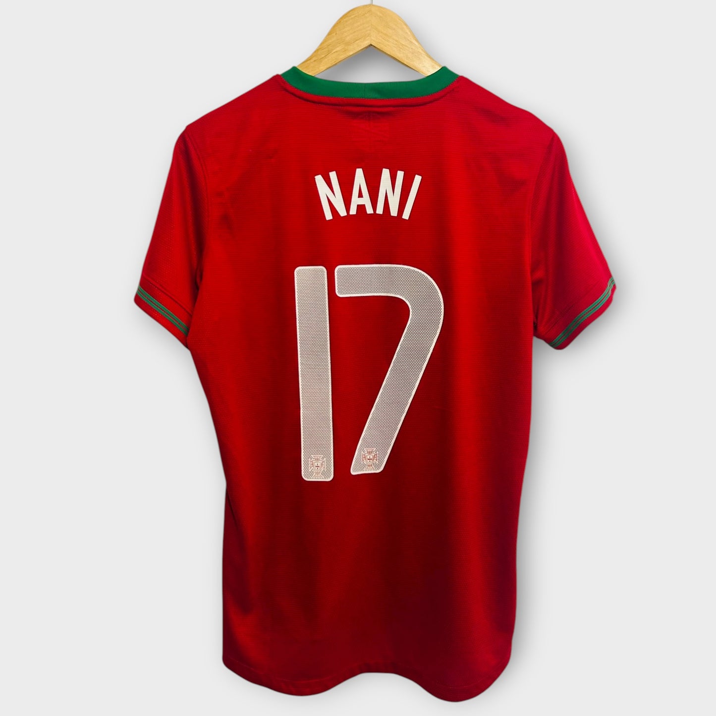Portugal 2012 Home - Nani 17 (Womens L)