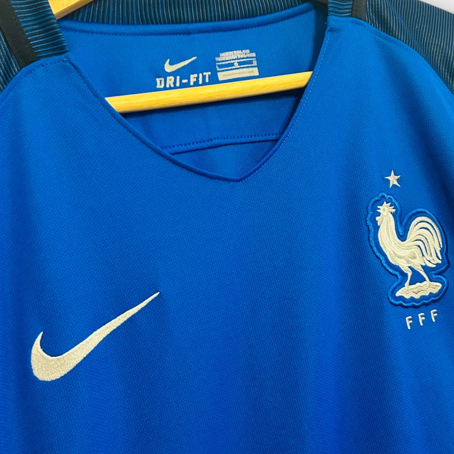 France 2016 Home (Large)