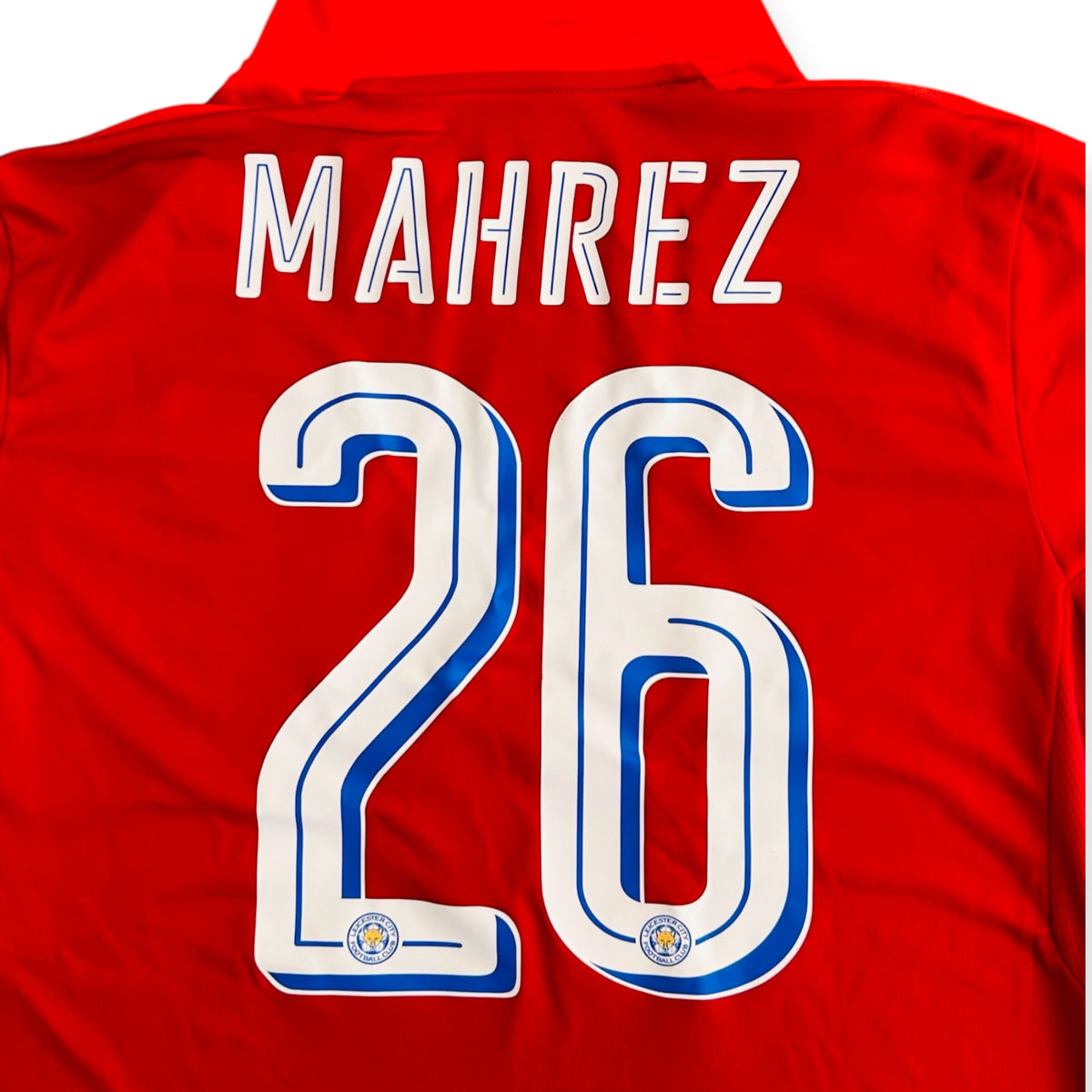 Leicester City 2016/17 Away - Mahrez 26 (Small)