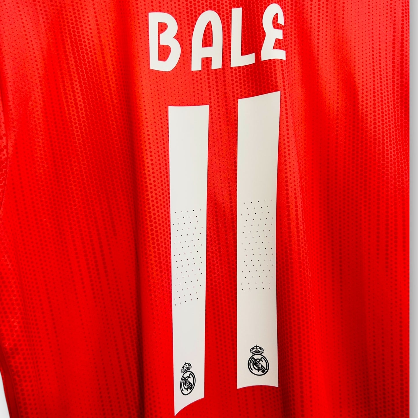 Real Madrid 2018/19 3rd - Bale 11 (Large)