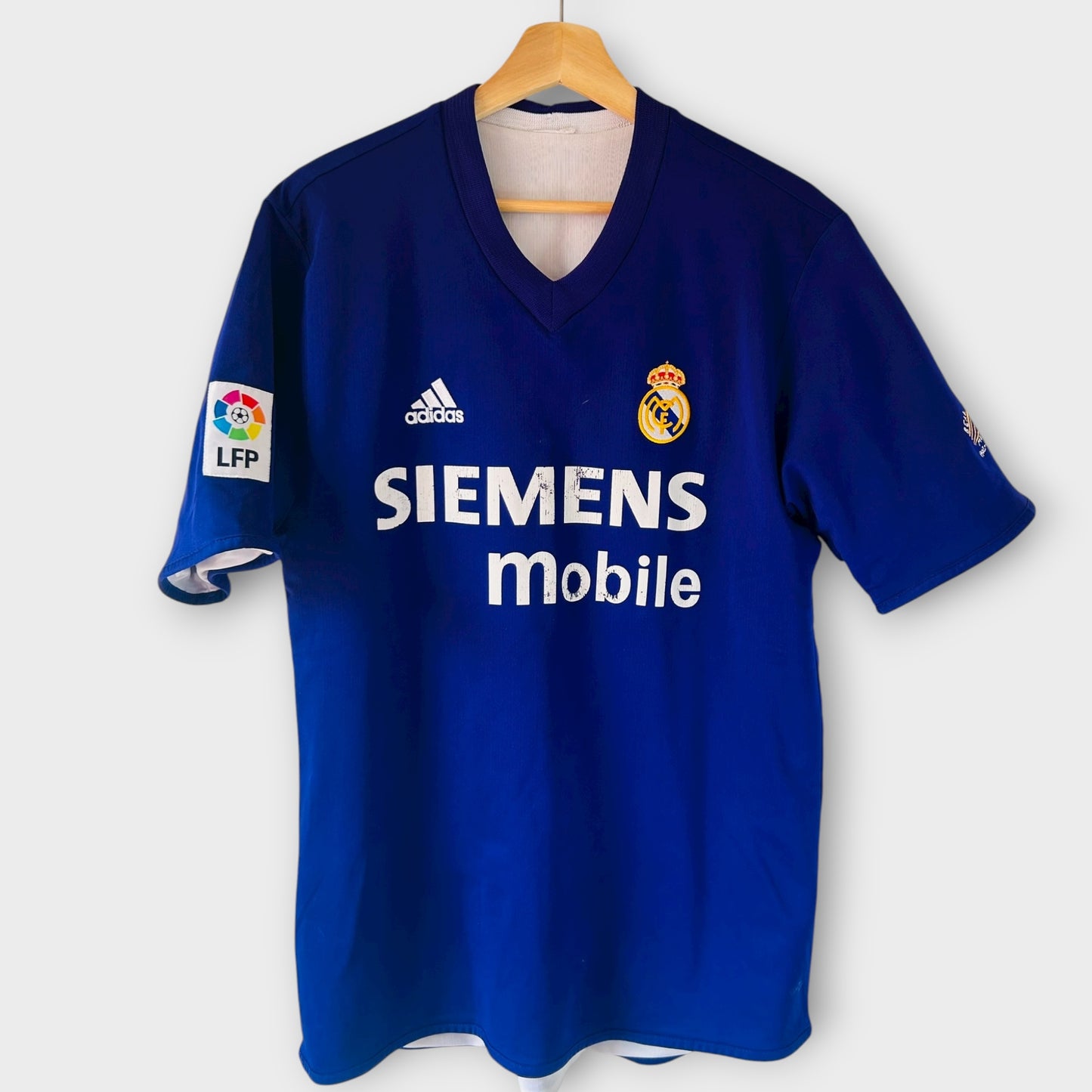 Real Madrid 2001/02 3rd Anniversary - Ronaldo 11 (Large)