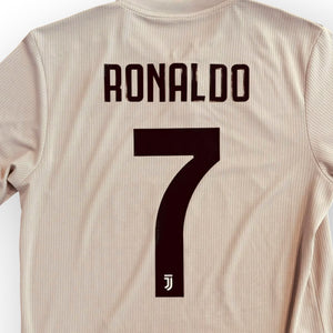Juventus FC 2018/19 Away Authentic Version - Ronaldo 7 (Medium)