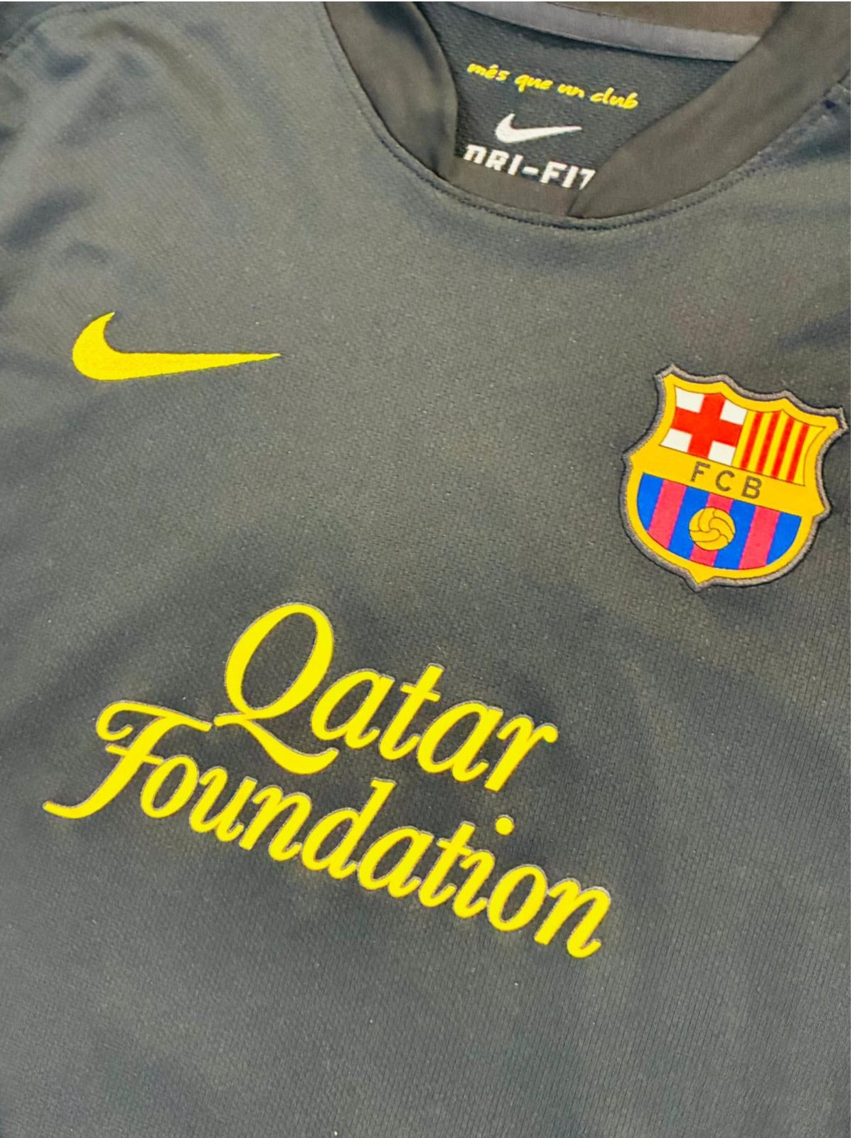 FC Barcelona 2011/12 Away - Iniesta 8 (Large)