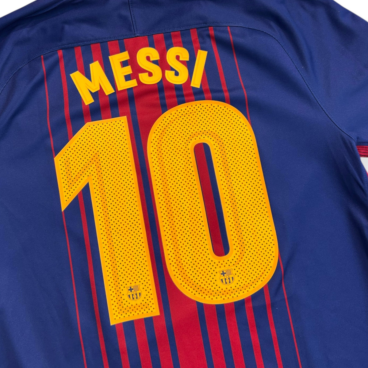 FC Barcelona 2017/18 Home - Messi 10 (Large)