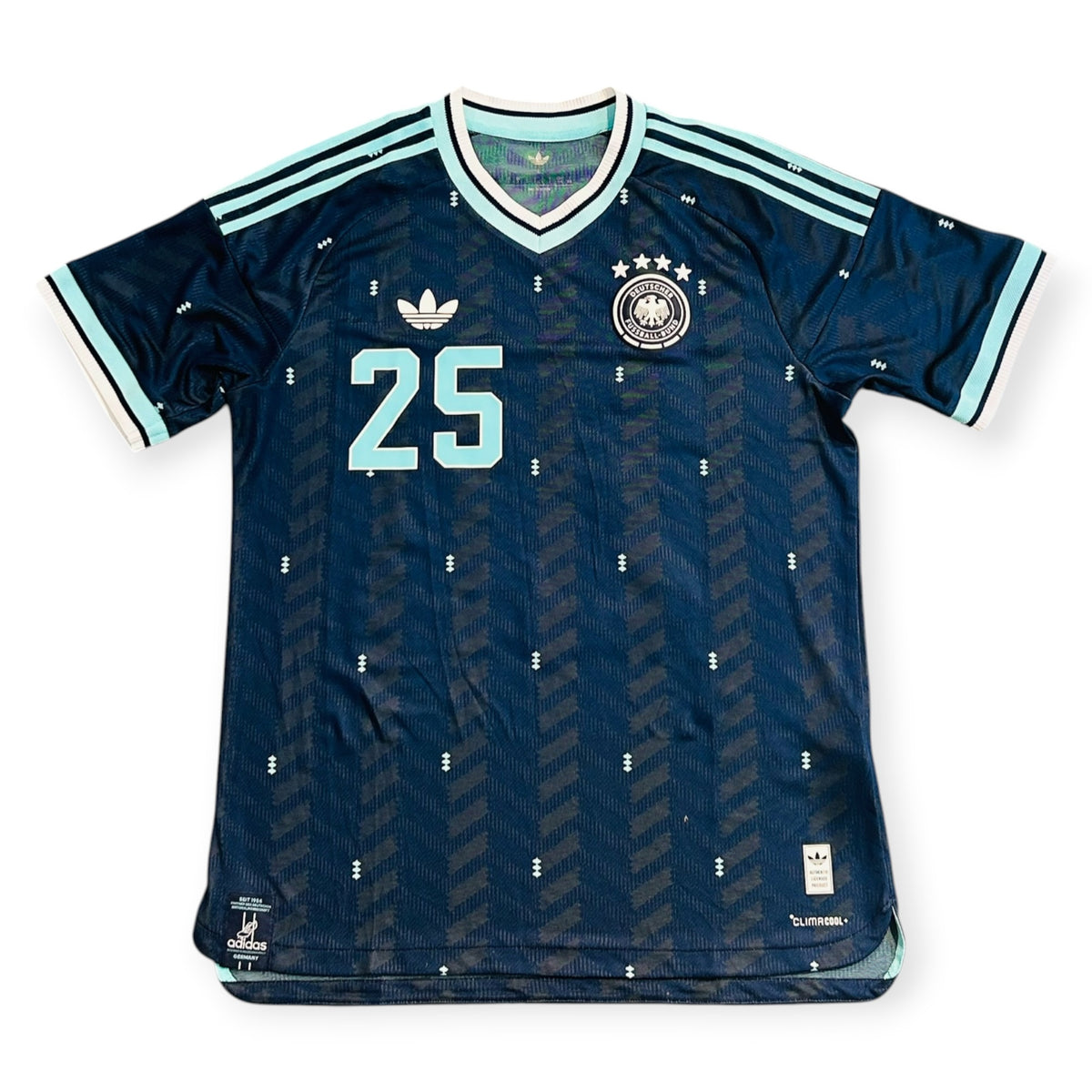 Germany 2026 Away Player Version - Karl 25 *Brand New* (Large) - KITLAUNCH