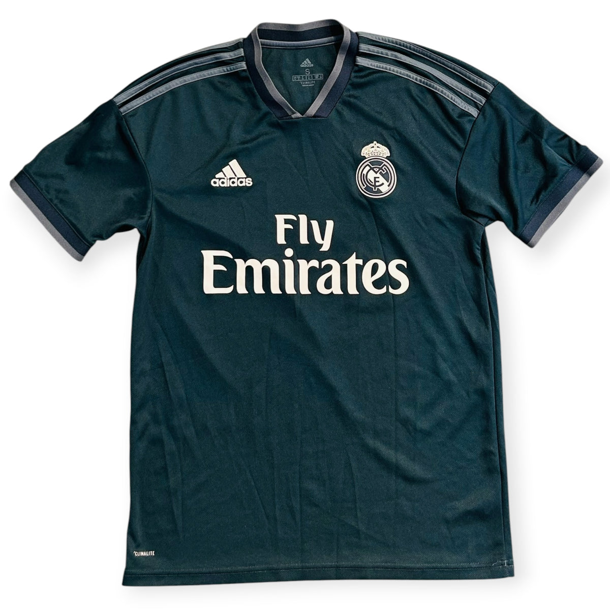 Real Madrid 2018/19 Away - Sergio Ramos 4 (Small) - KITLAUNCH