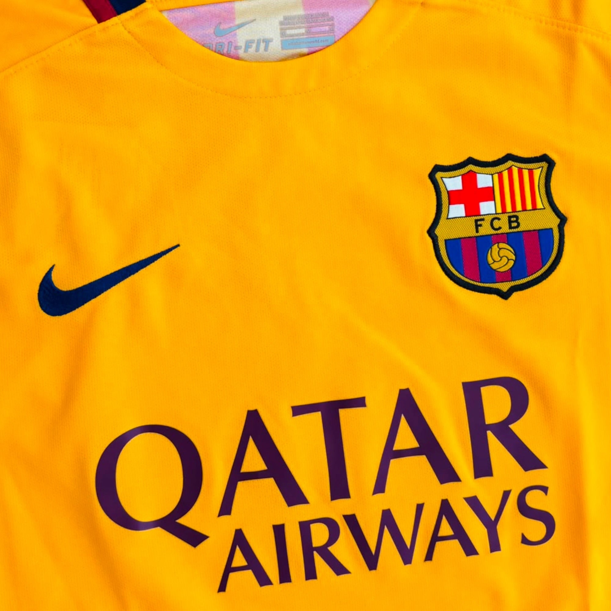 FC Barcelona 2015/16 Away - I. Rakitić 4 (Medium)