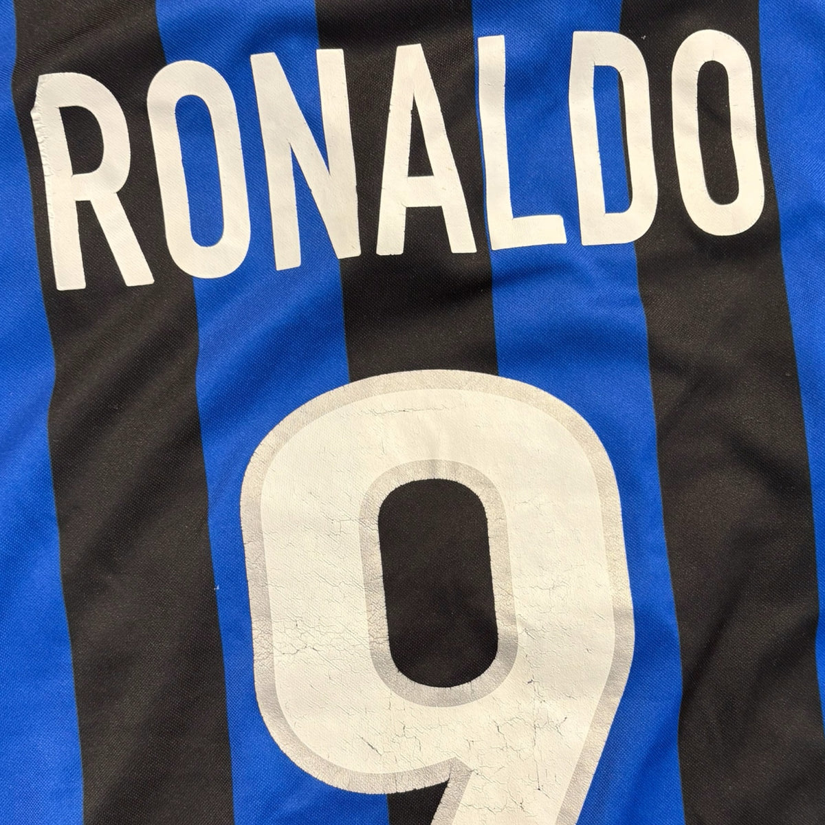 Inter Milan 1998/99 Home - Ronaldo 9 (Small) - KITLAUNCH