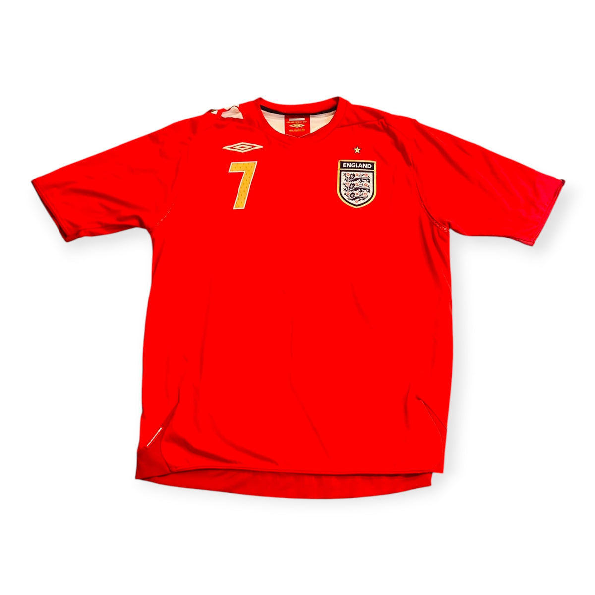 England 2004 Away - Beckham 7 (Small) - KITLAUNCH
