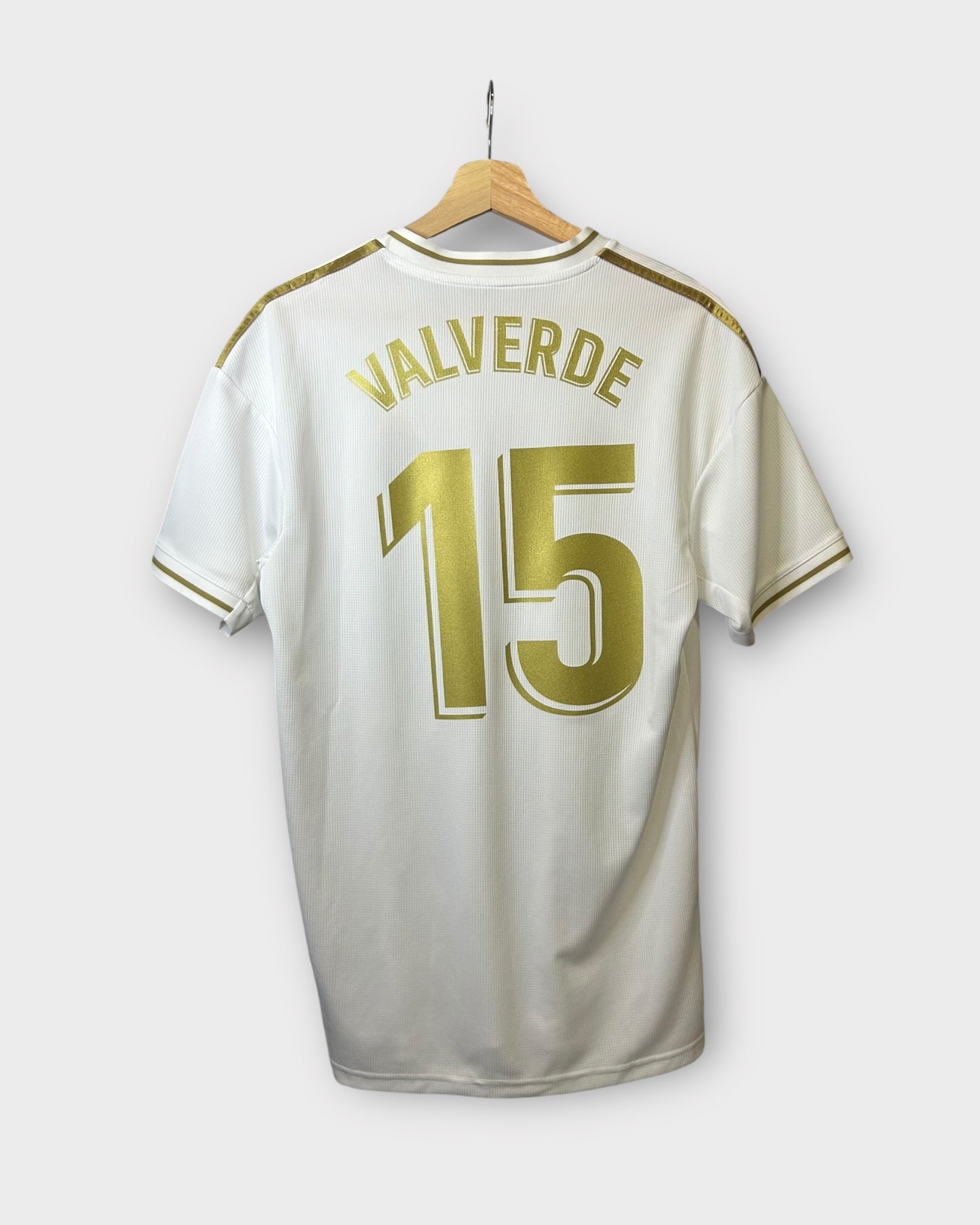 Real Madrid 2019/20 Home - Valverde 15 (Medium)