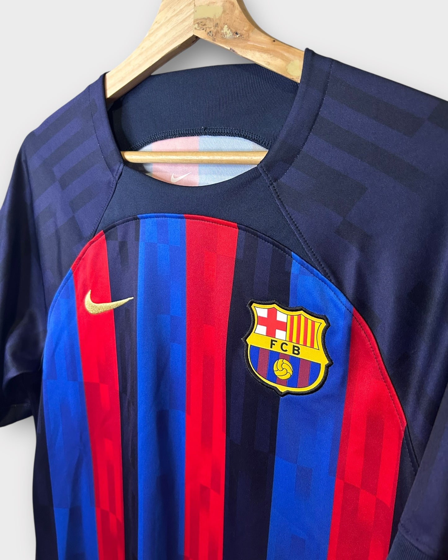 FC Barcelona 2022/23 Home - Lamine Yamal 41 (Medium)