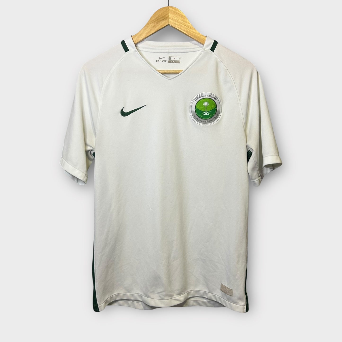 Saudi Arabia 2016 Away (Medium)