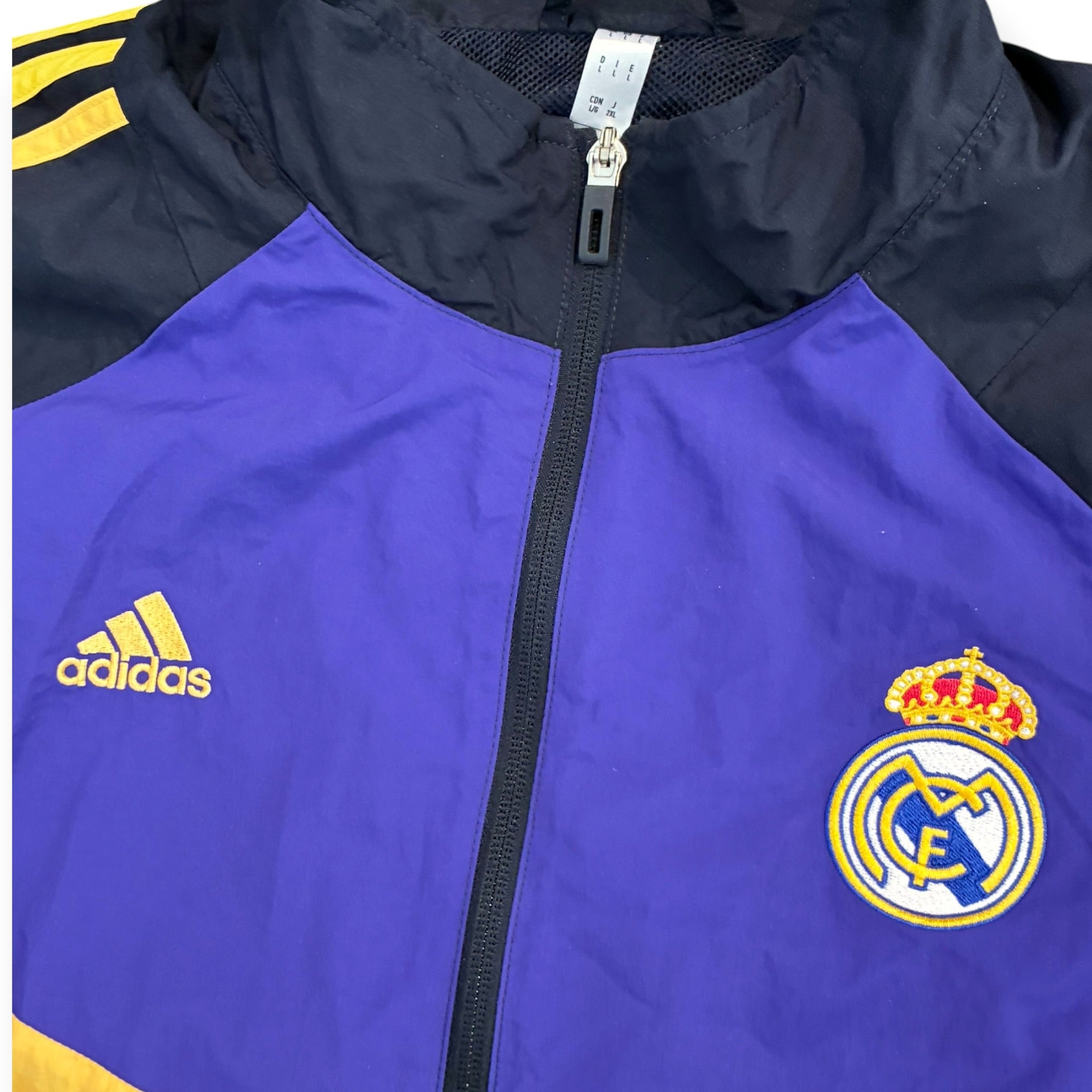 Real Madrid 2023/24 Women Adidas Jacket (Large)
