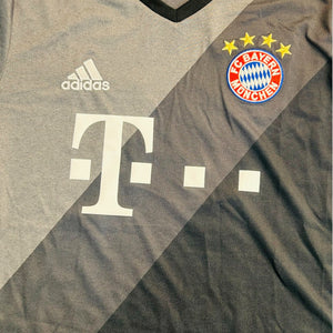 Bayern Munich 2016/17 Away - Alonso 14 - KITLAUNCH