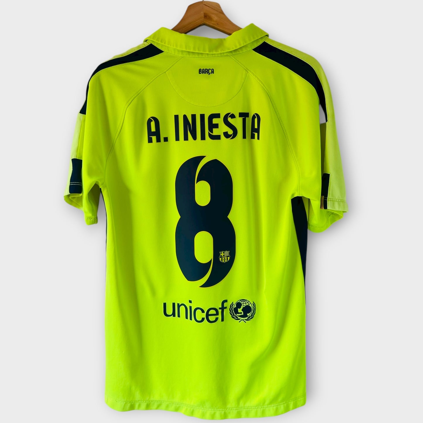 FC Barcelona 2014/15 3rd - Iniesta 8 (Medium)