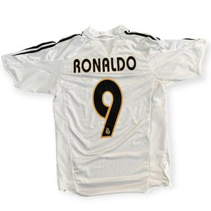 Real Madrid 2004/05 Home - Ronaldo 9 (Small)