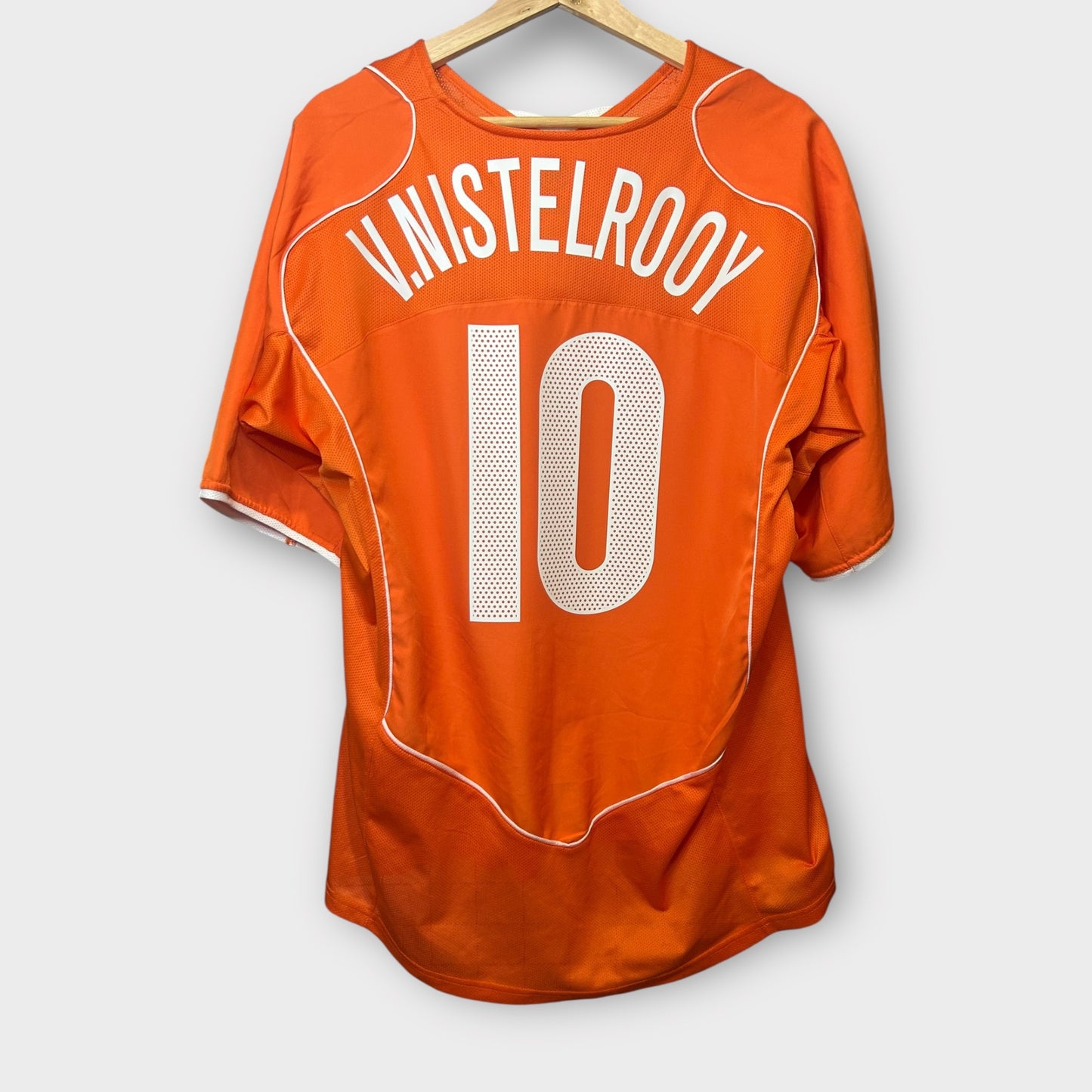Netherlands 2004 Home - Van Nistelrooy 10