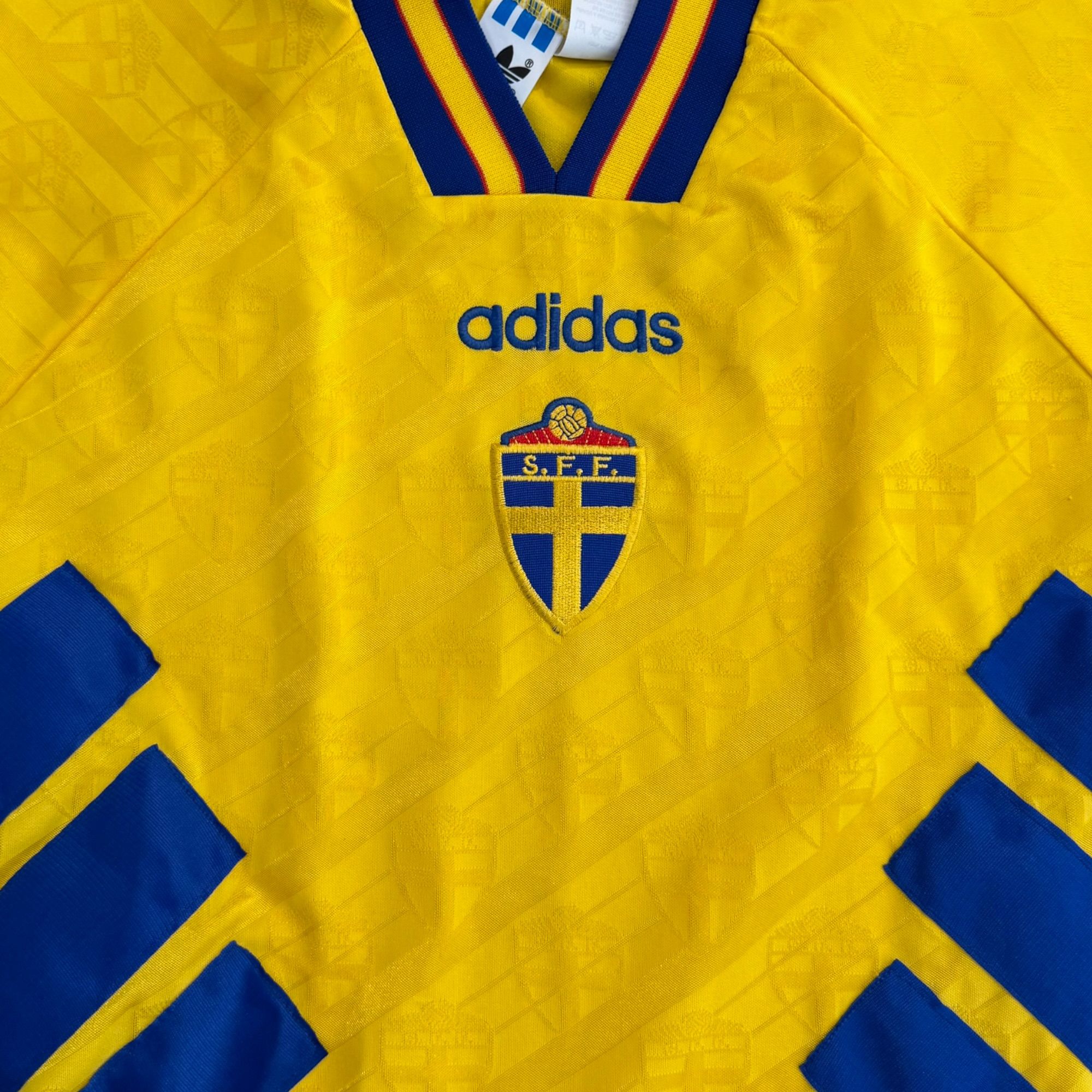 Sweden 1994 Home (Small)