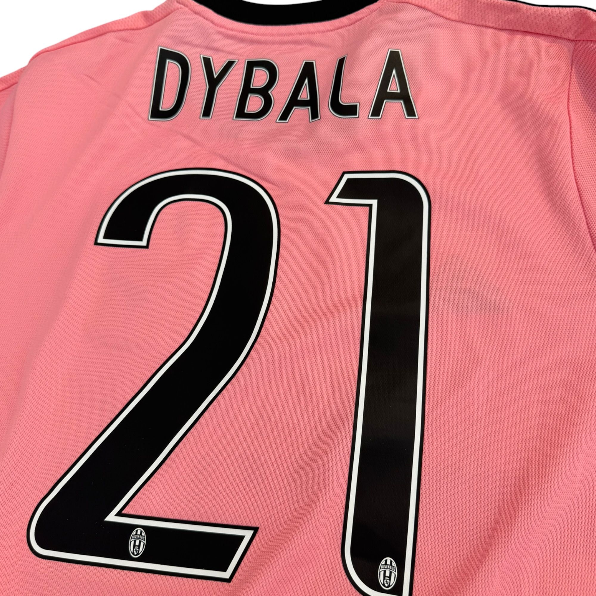 Juventus FC 2015/16 Away - Dybala 21 (Medium)