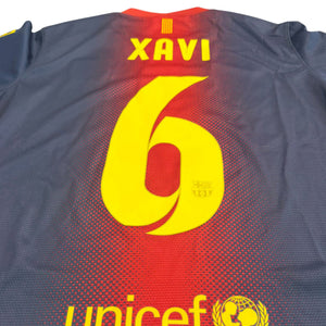 FC Barcelona 2011/12 Home - Xavi 6 (Small)