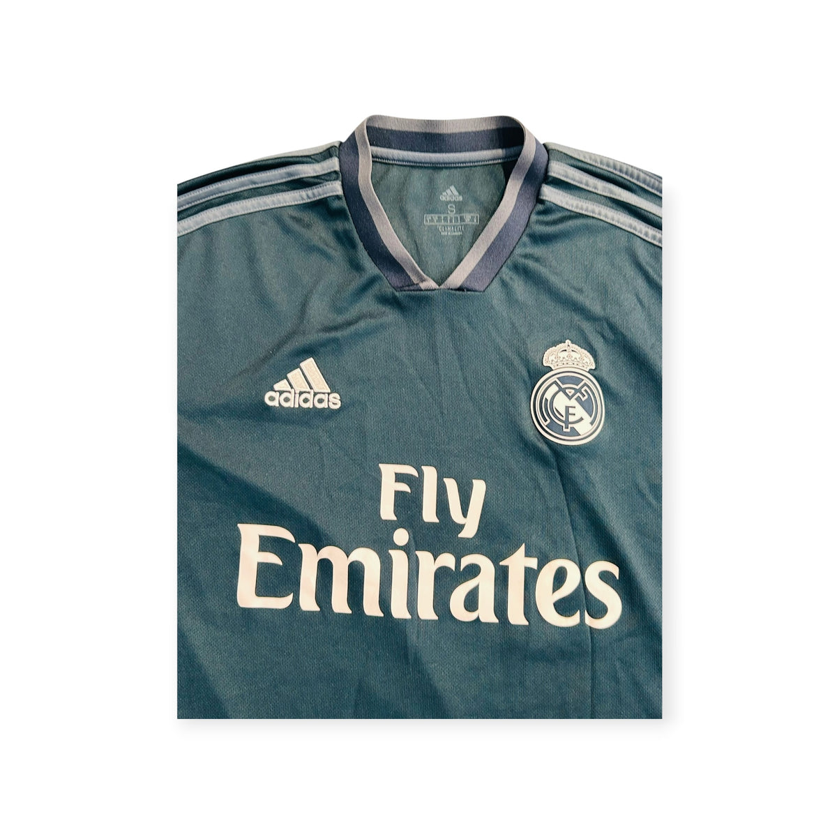 Real Madrid 2018/19 Away - Sergio Ramos 4 (Small) - KITLAUNCH