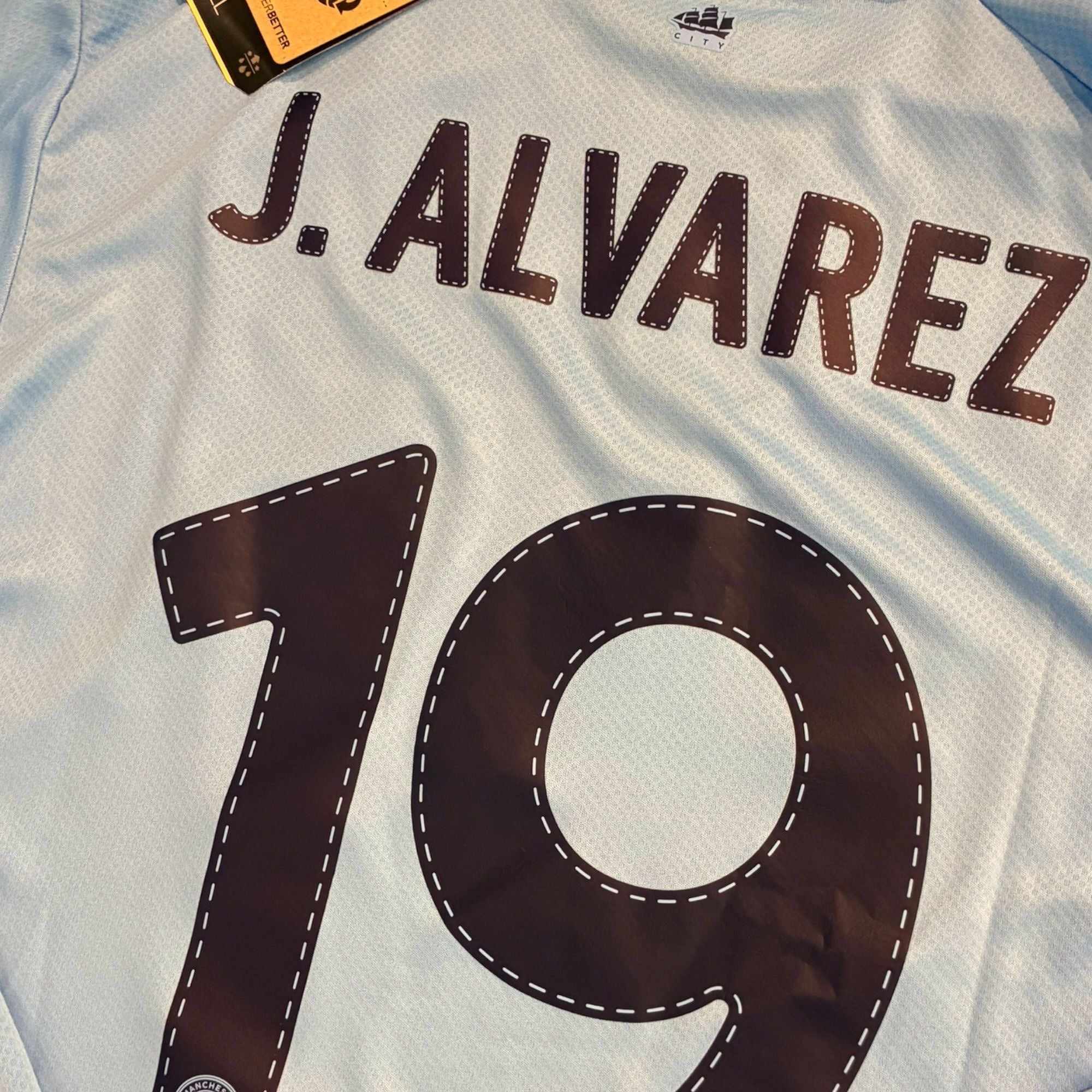 Manchester City 2022/23 Home Long Sleeve *New*- J.Alvarez 19 (Large)