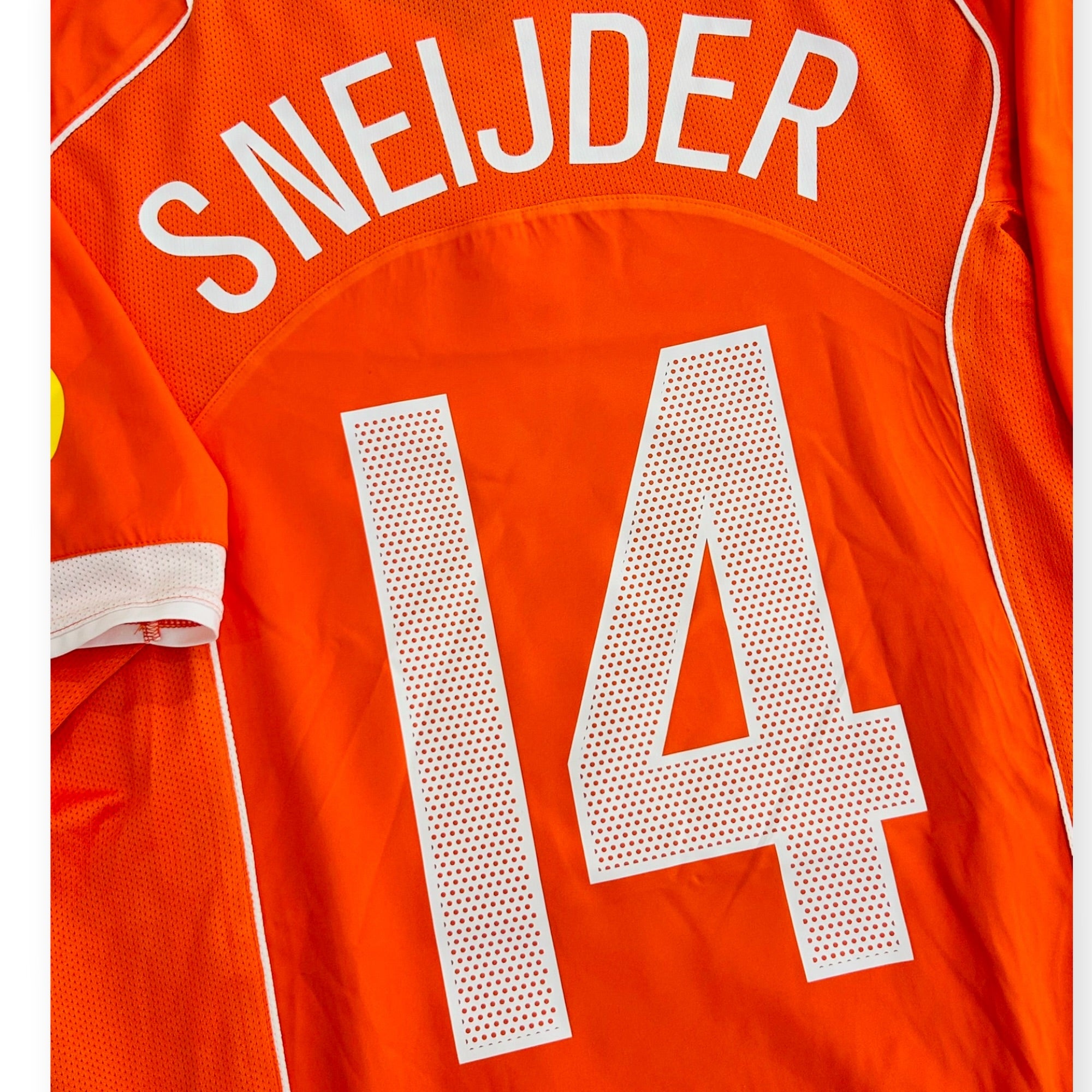 Netherlands 2004 Home - Sneijder 14 (Medium)