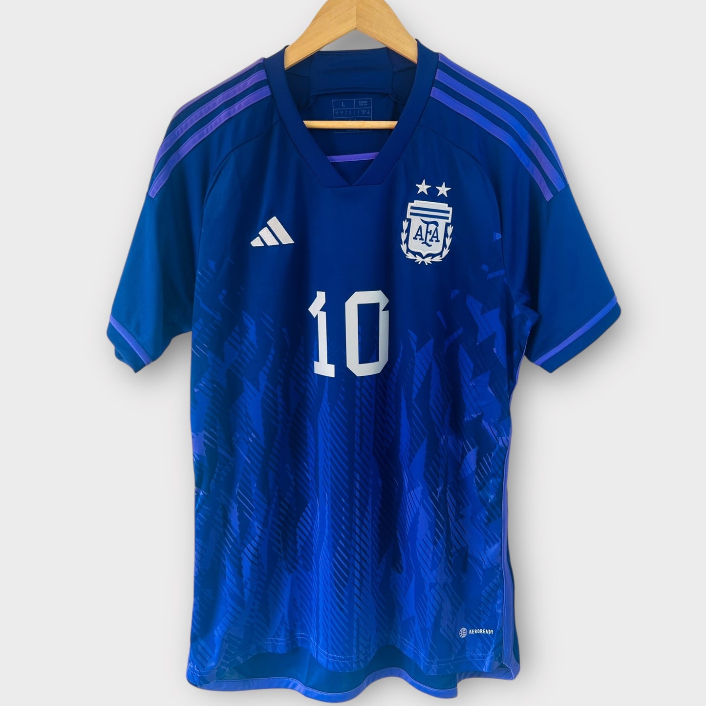 Argentina 2022 Away - Messi 10 *NEW* (Large)