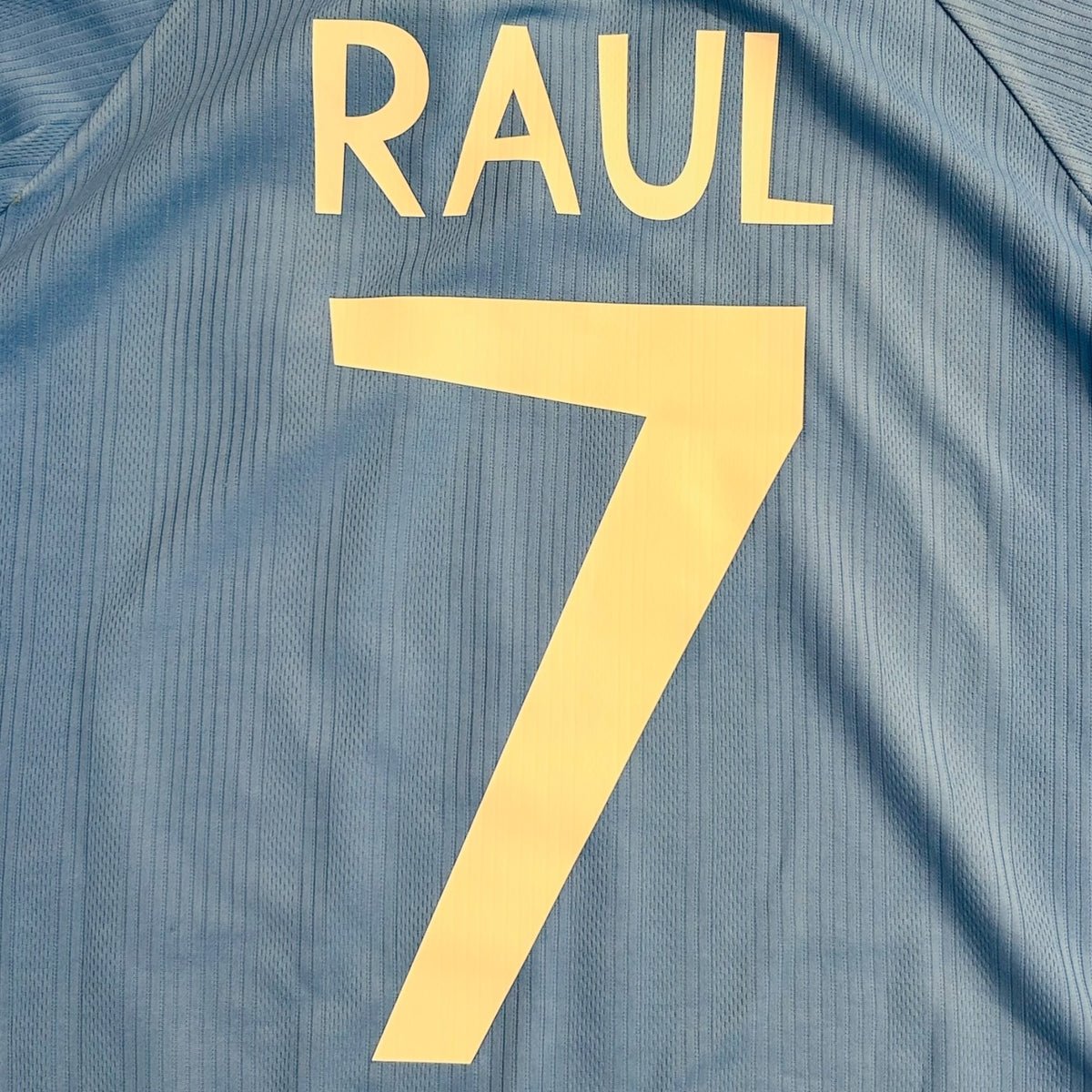 Real Madrid 1999/01 Third - Raul 7 (Medium) - KITLAUNCH