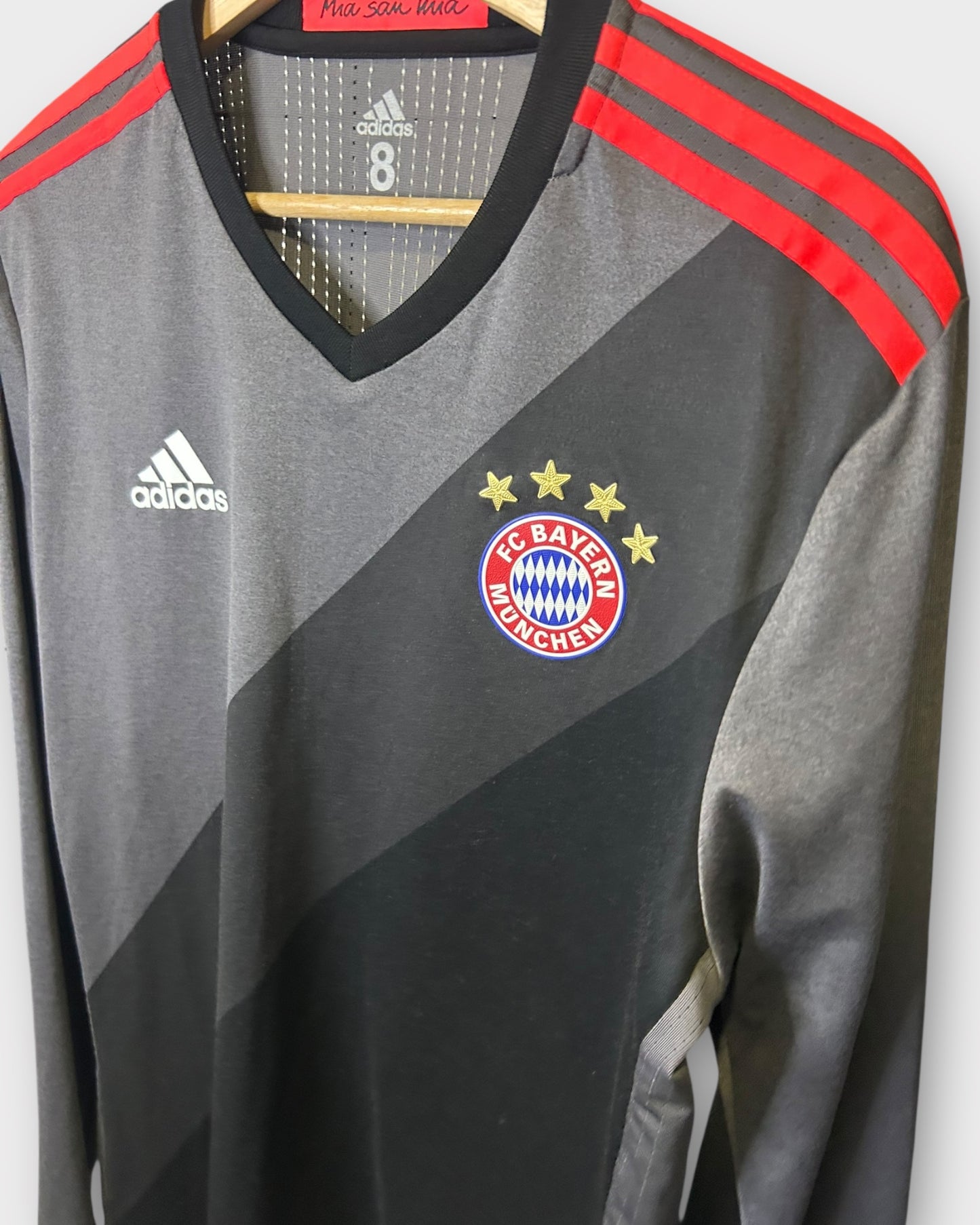 Bayern 2016/17 Away Kit Room Long Sleeve Version #8 (Medium)