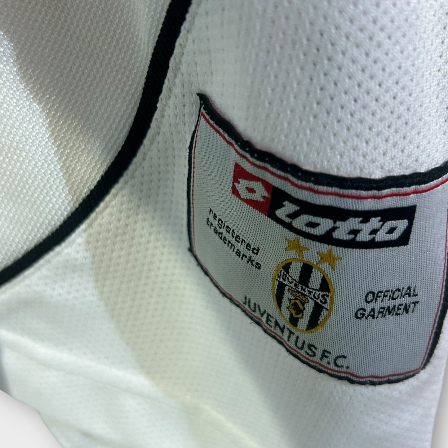Juventus FC 2002/03 Away (Medium)