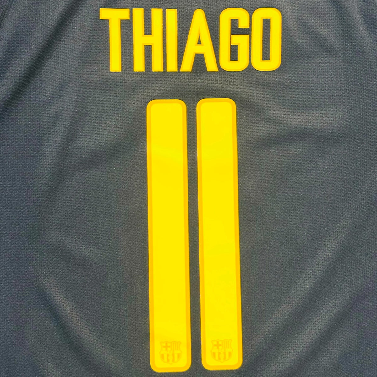 FC Barcelona 2011/12 Away - Thiago 11 (Medium) - KITLAUNCH