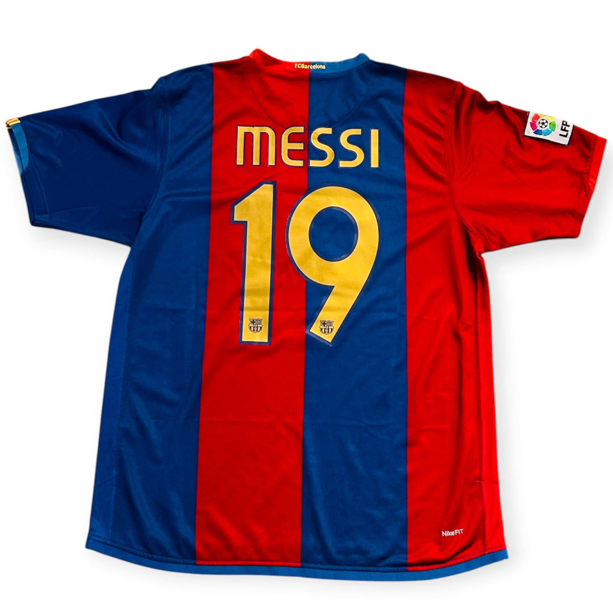FC Barcelona 2006/07 Home - Messi 19 (Large) - KITLAUNCH