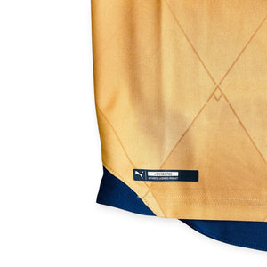 Arsenal 2015/16 Away - Ozil 11 *New* (Small)