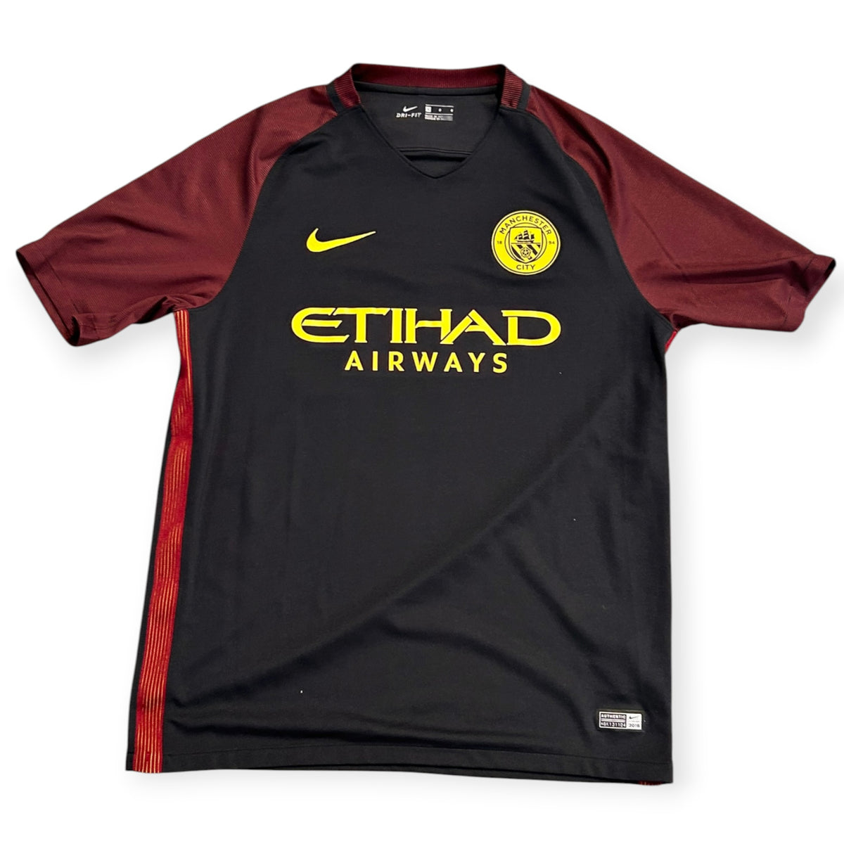 Manchester City 2016/17 Away - Kun Aguero 10 (Large) - KITLAUNCH