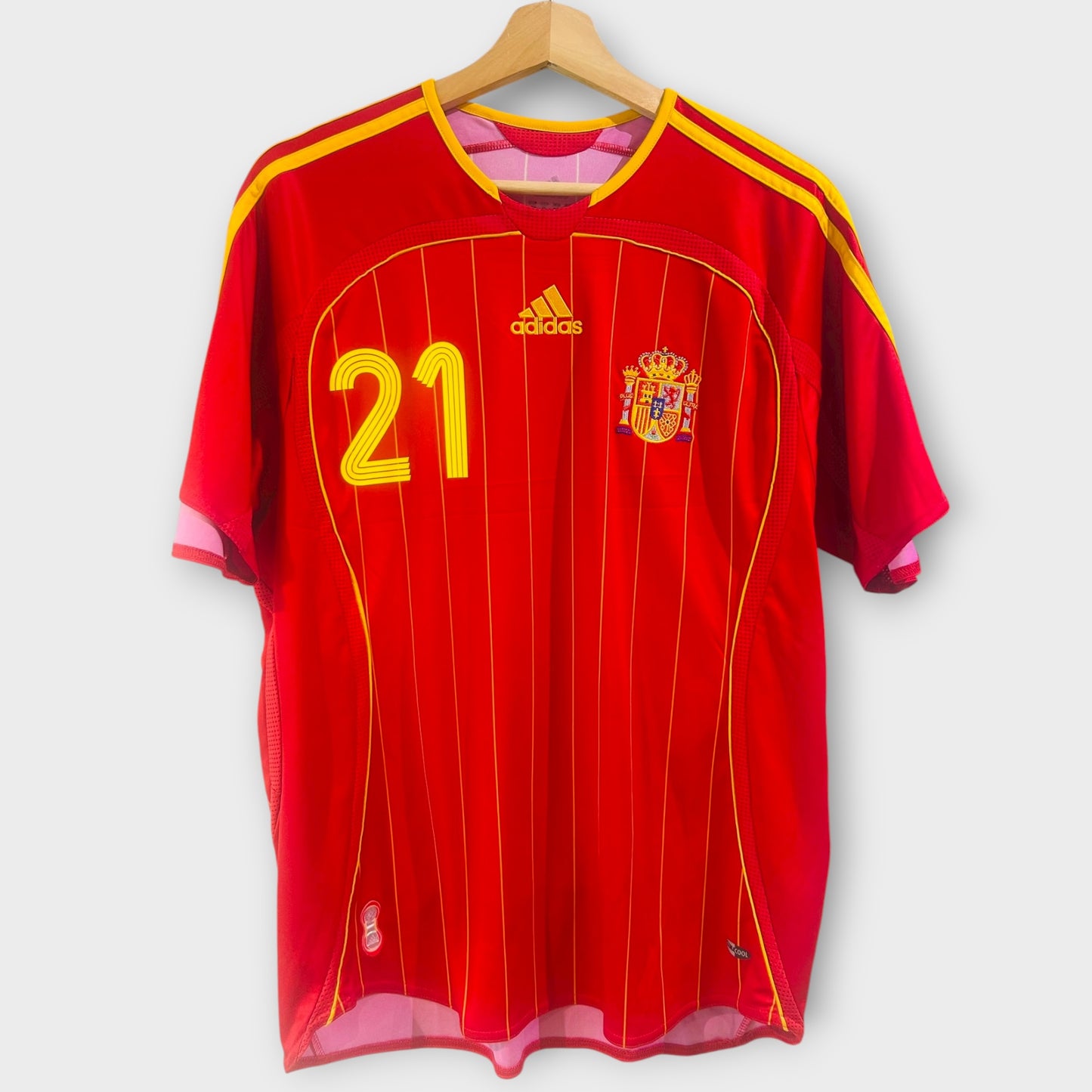 Spain 2006 Home - David Villa 21 (Small)