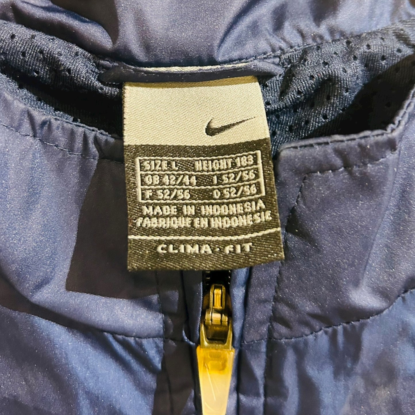 FC Barcelona 2003/04 Rain Jacket (Large)