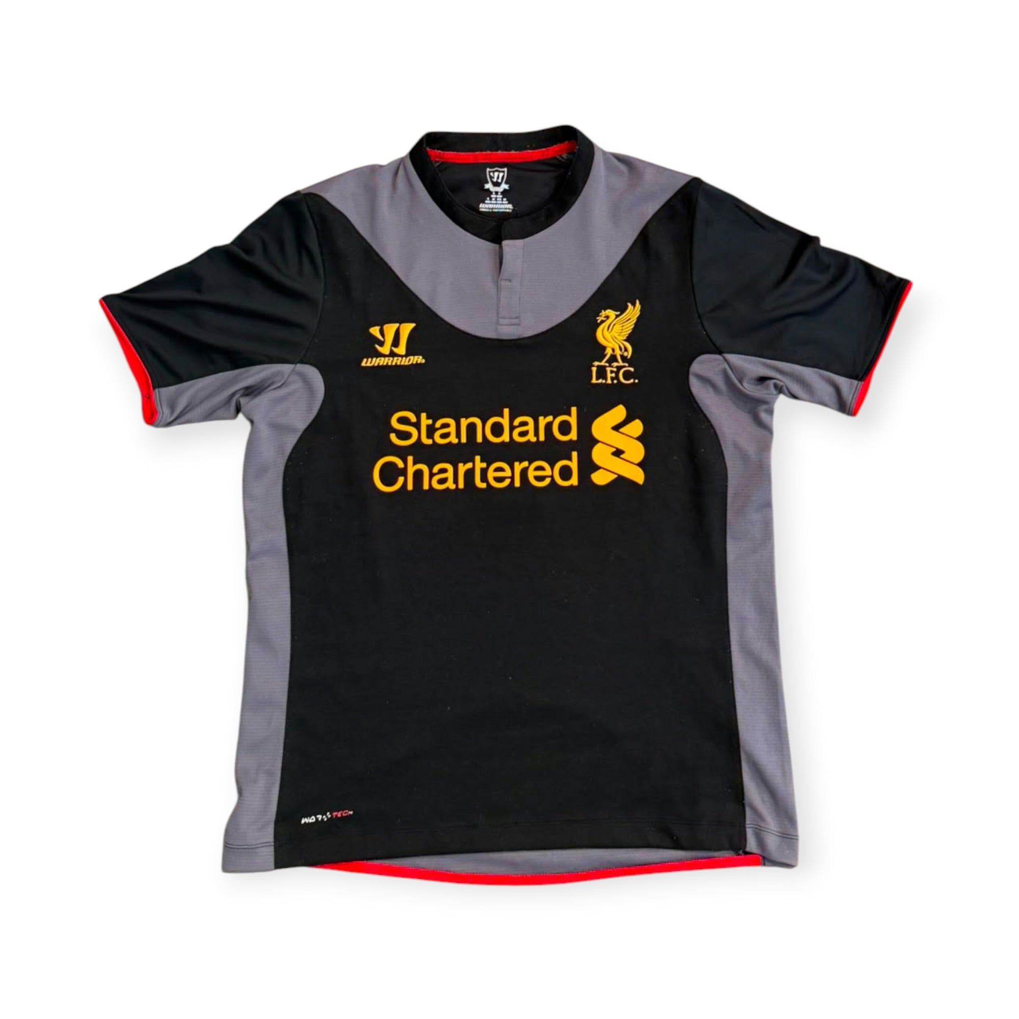 Liverpool 2012/13 Away - Suarez 7 (Small)