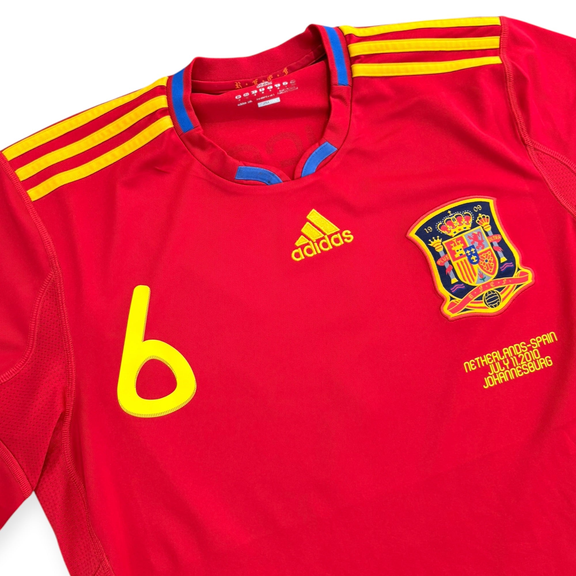 Spain 2010 Home - Iniesta 6 (Medium)