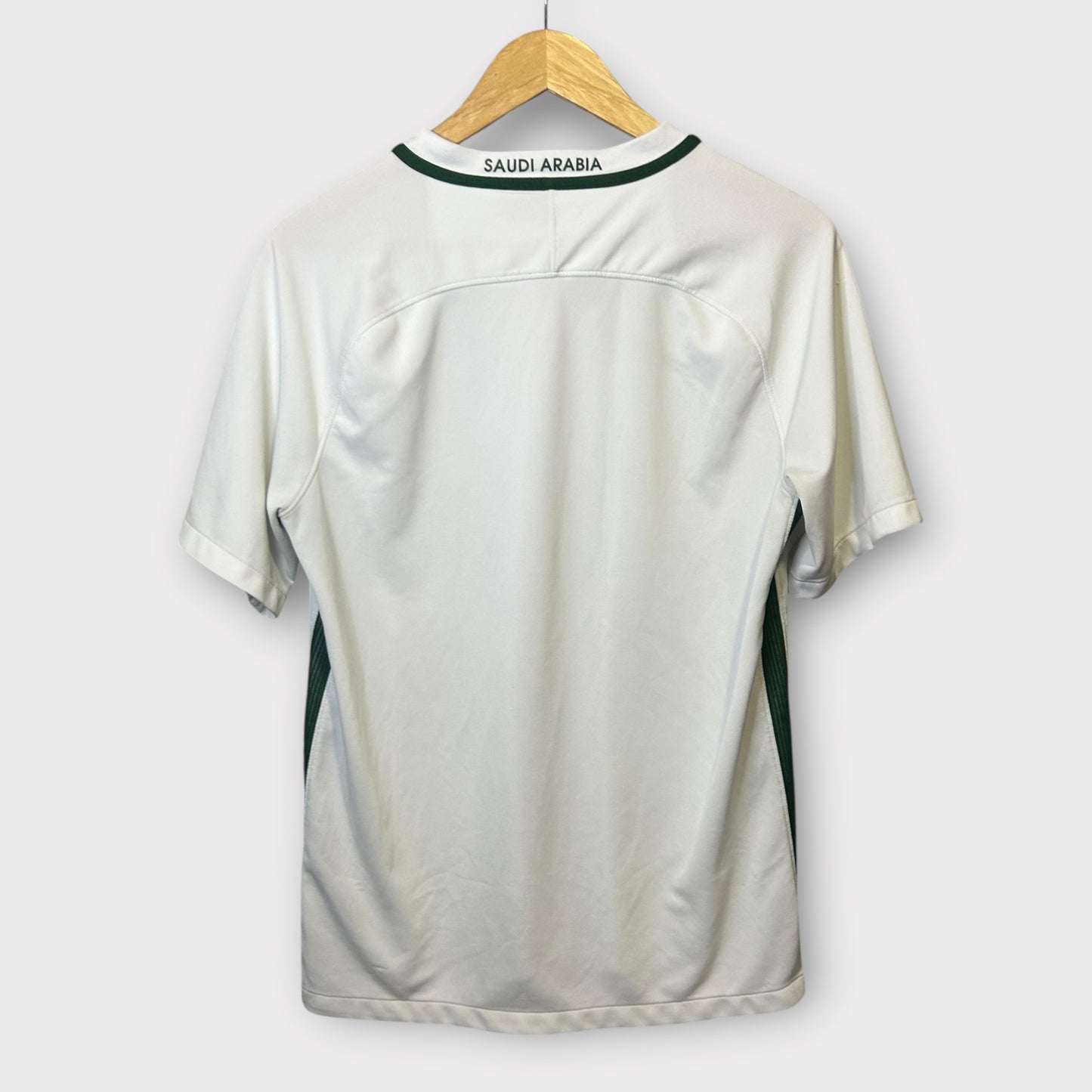 Saudi Arabia 2016 Away (Medium)