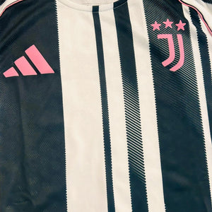 Juventus 2025/26 Home Player Version - Yildiz 10 *Brand New* (Small) - KITLAUNCH
